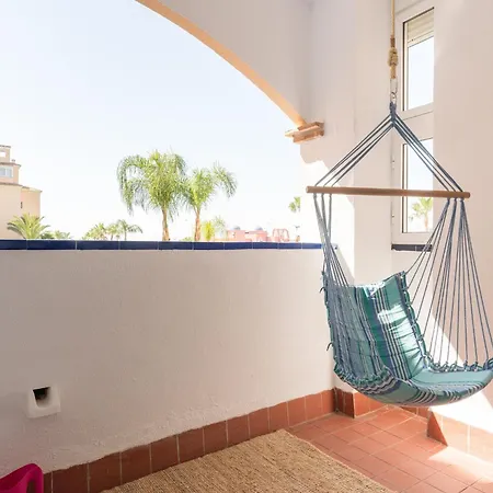 Apartment Beachfront With Pool, Bikes